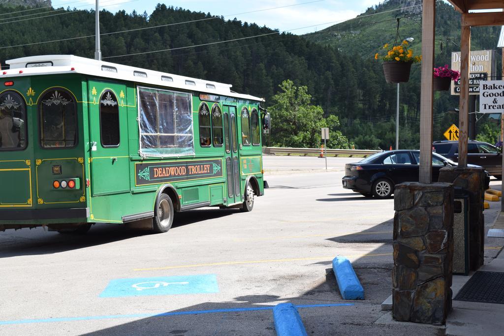 Deadwood Station Bunkhouse And Gambling Hall Motel Zewnętrze zdjęcie