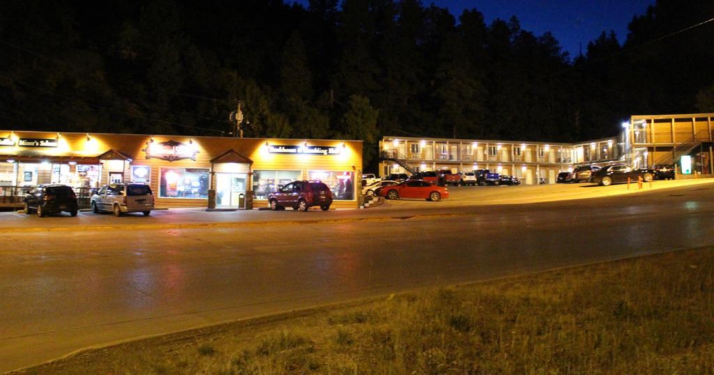 Deadwood Station Bunkhouse And Gambling Hall Motel Zewnętrze zdjęcie